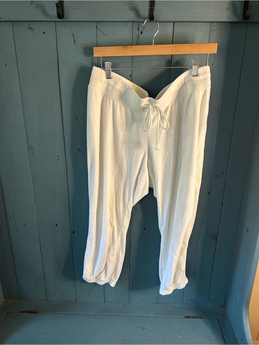 Old Navy Summer White Terry Cloth Drawstring Jogger Pants | Size Large